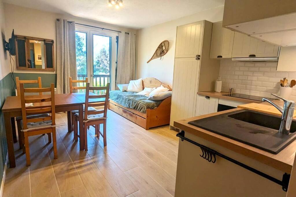 Cozy Appartement Avec Vue Sur Montagne Bourisp Екстериор снимка